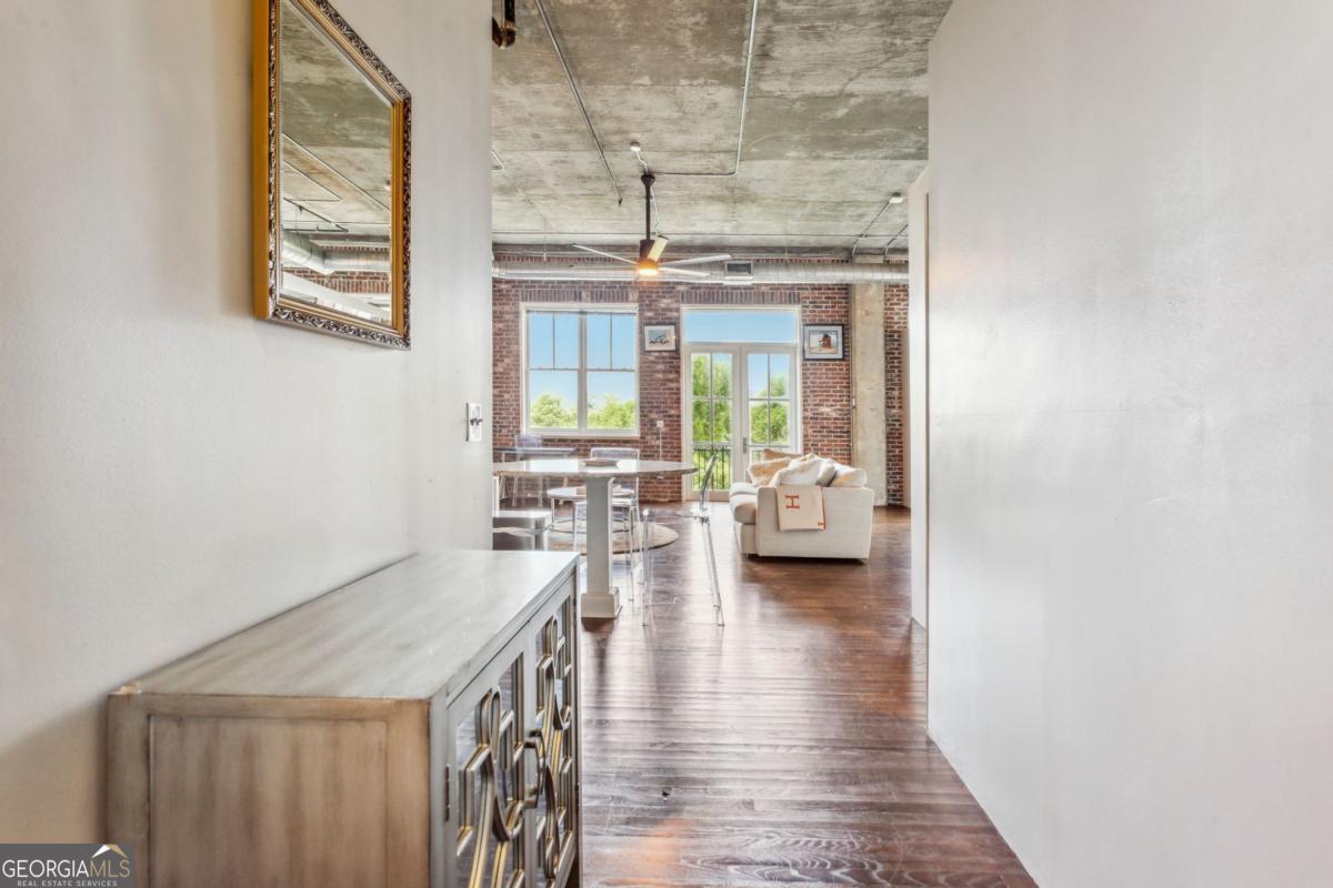 3235 Roswell Road NE # 821