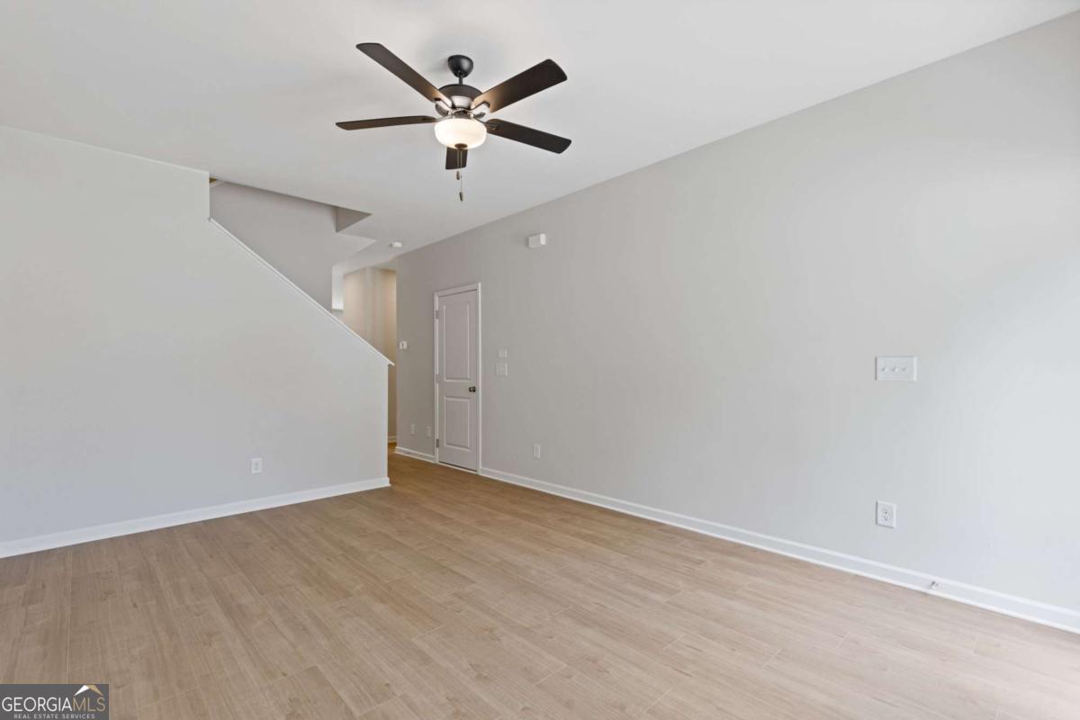 383 Summerville Lane # 10