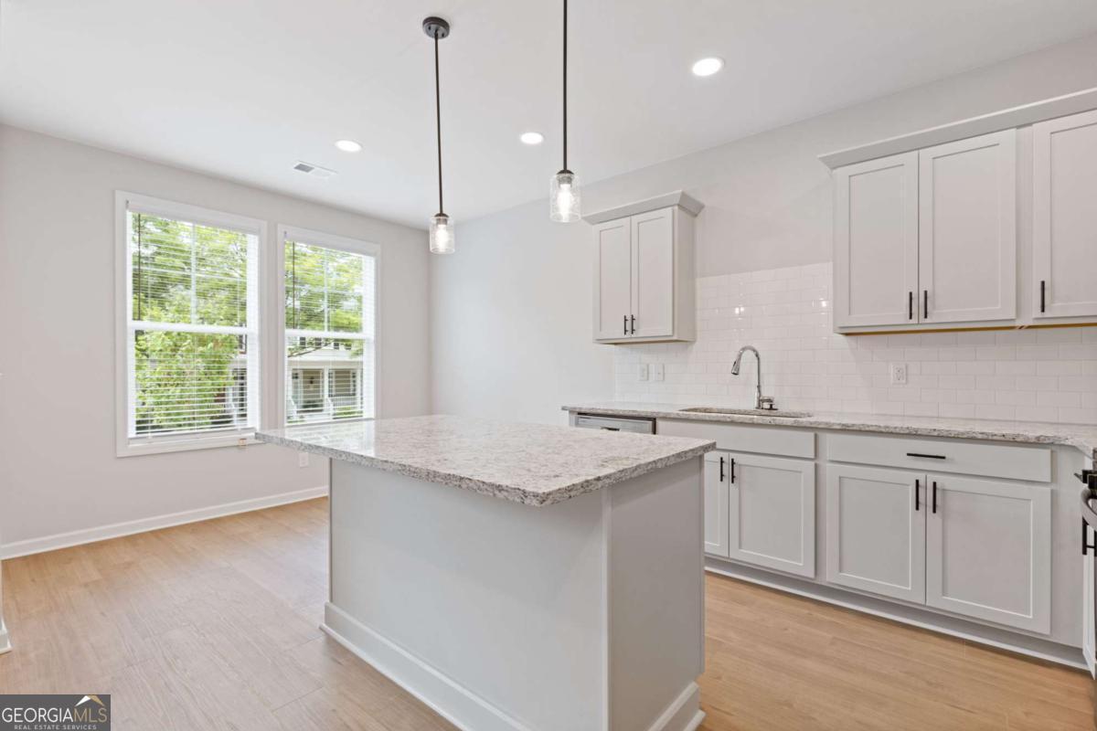 383 Summerville Lane # 10