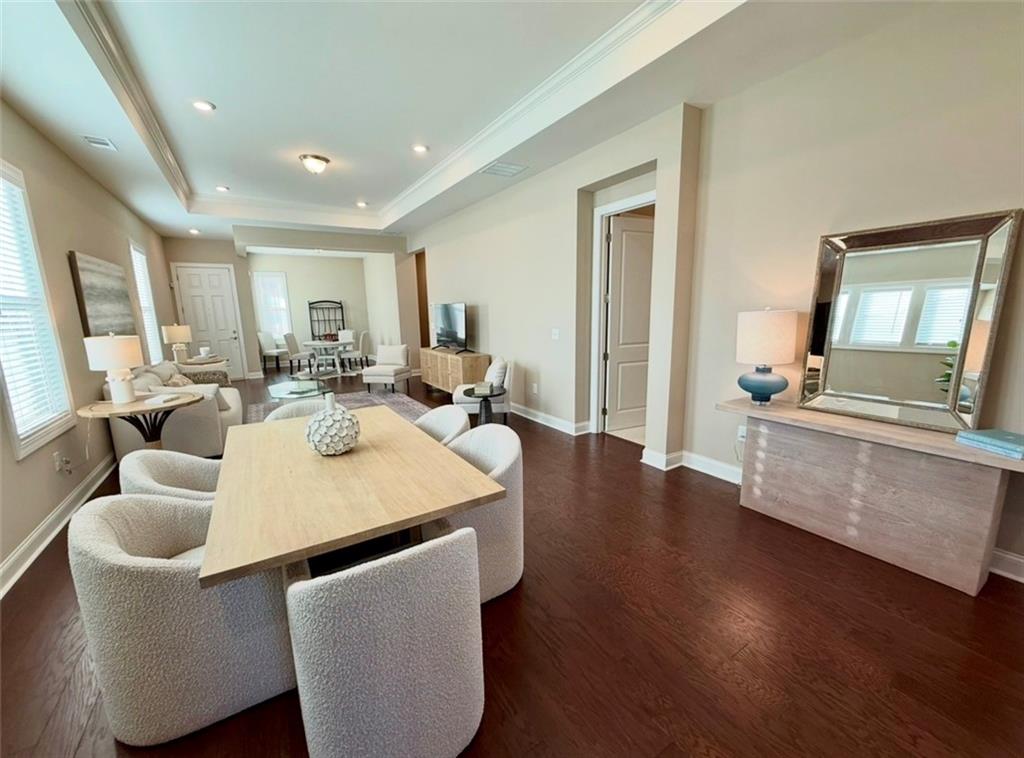 5 Club Cresswind Drive