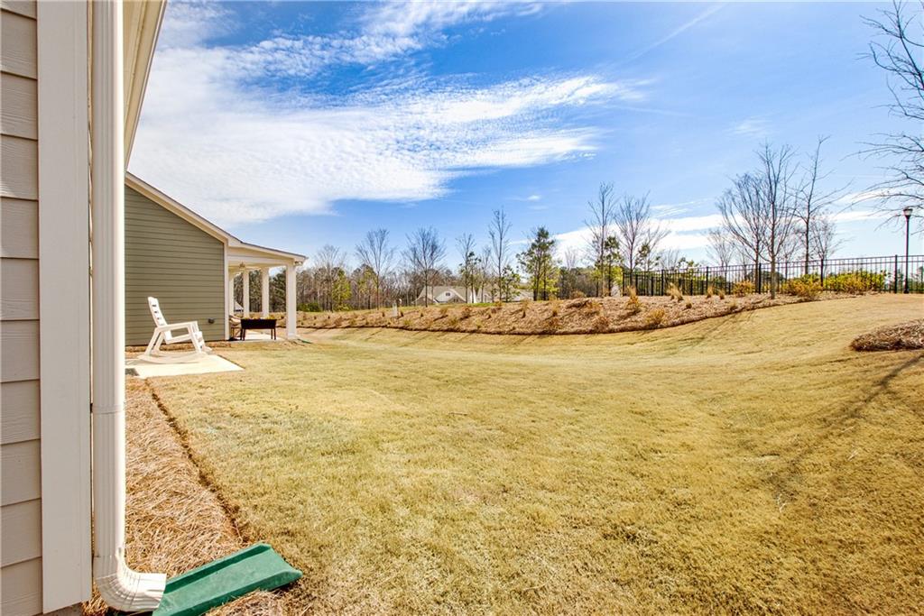 5 Club Cresswind Drive