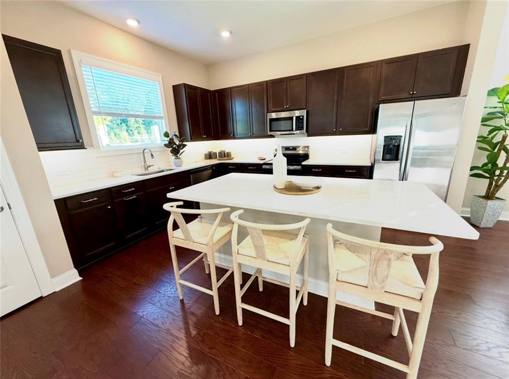 5 Club Cresswind Drive