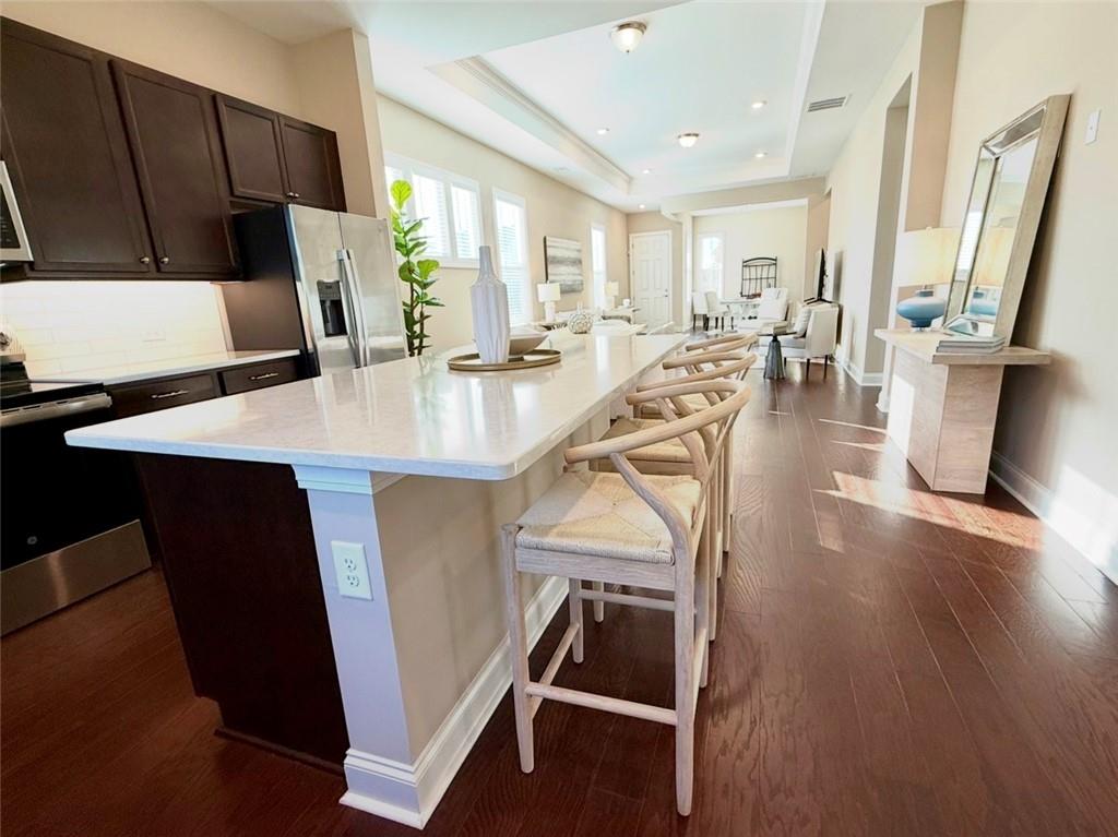 5 Club Cresswind Drive