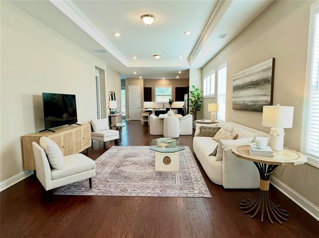 5 Club Cresswind Drive