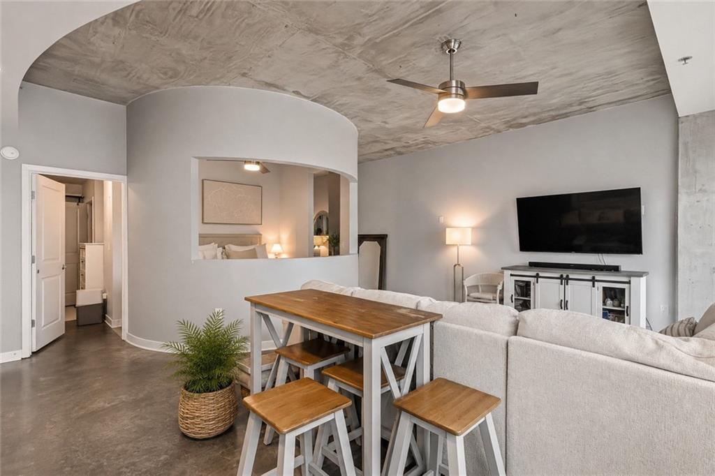 250 Pharr Road NE Unit 804