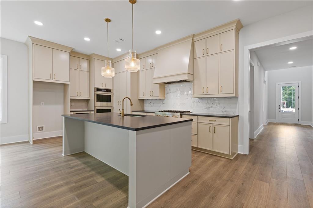 2770 Stoney Brooke Lane