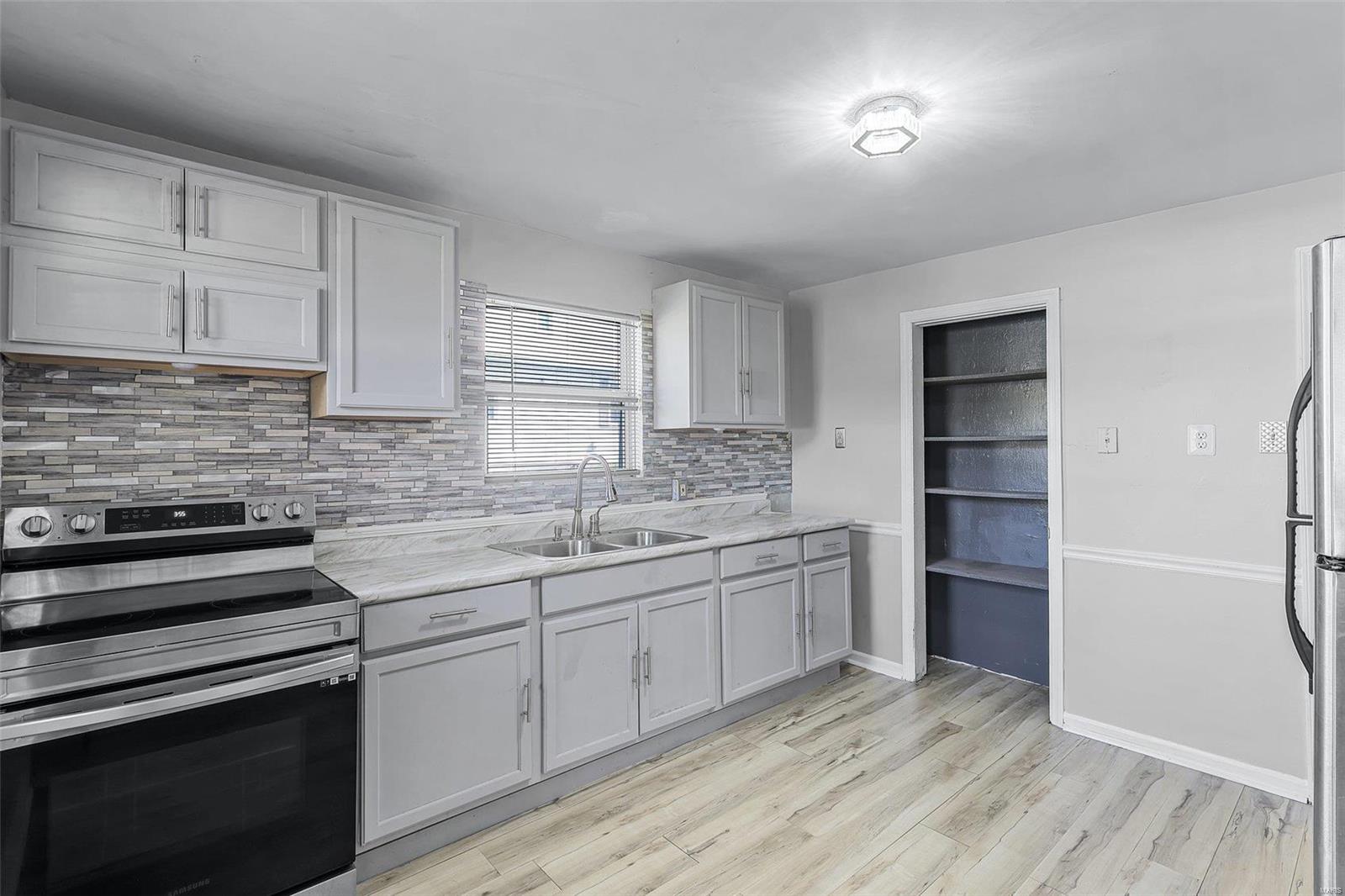 9729 Lilac Drive