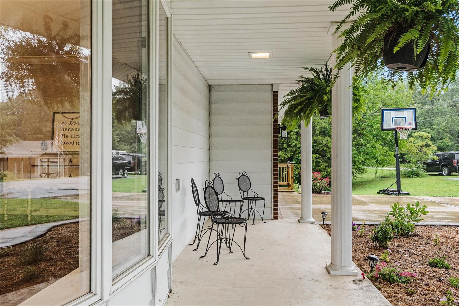 7783 Ashwood Drive