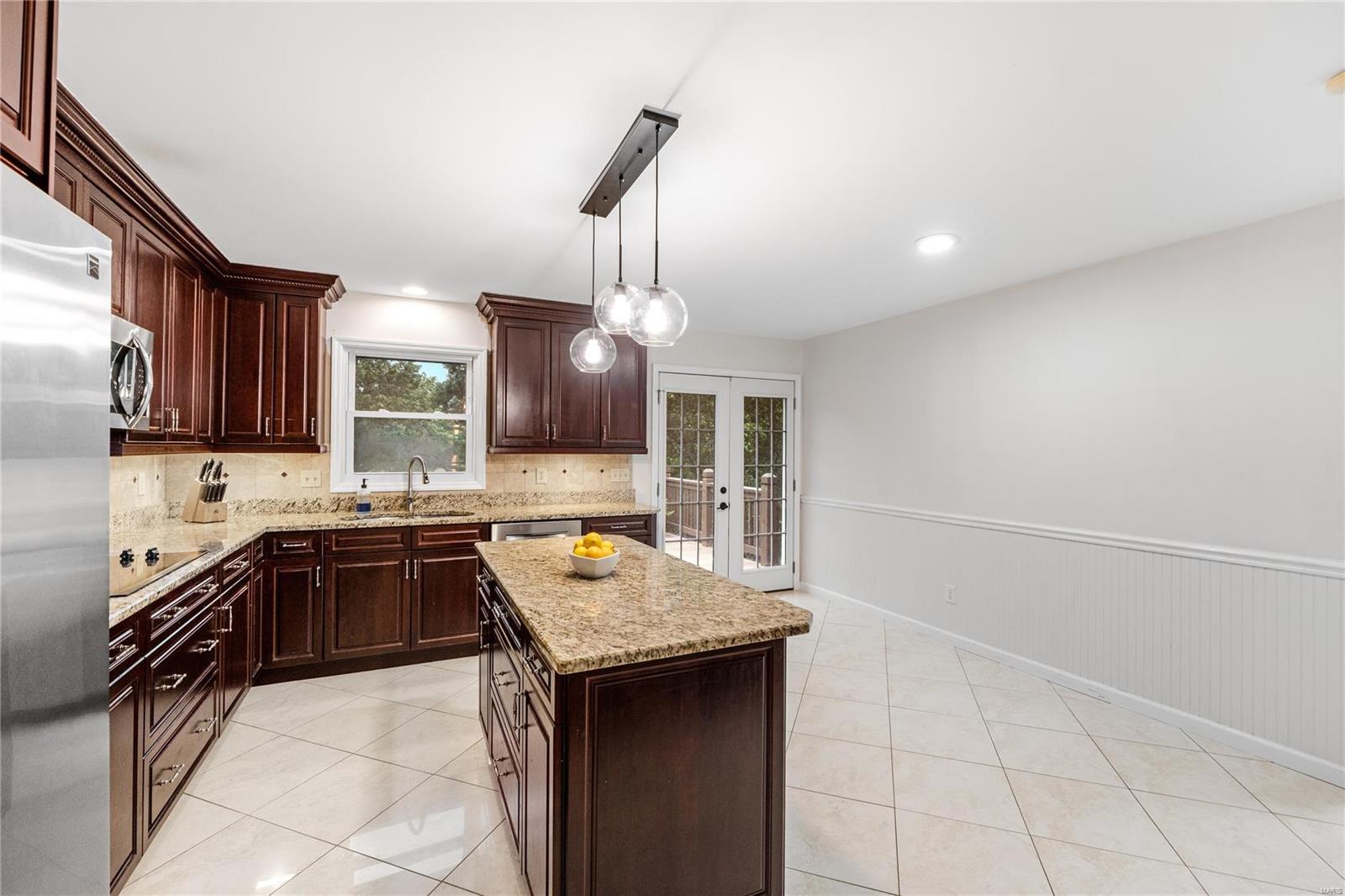 7783 Ashwood Drive
