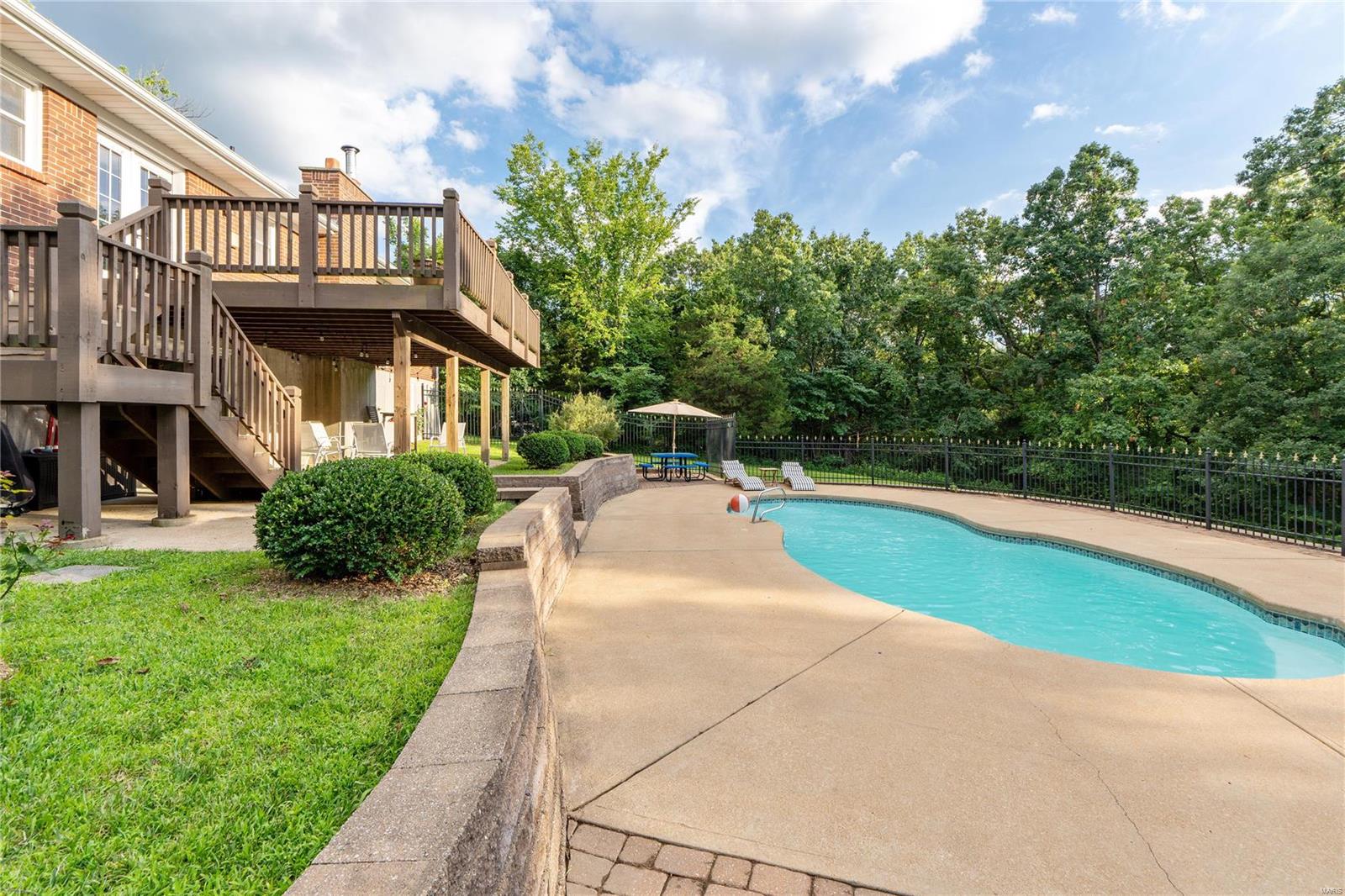 7783 Ashwood Drive