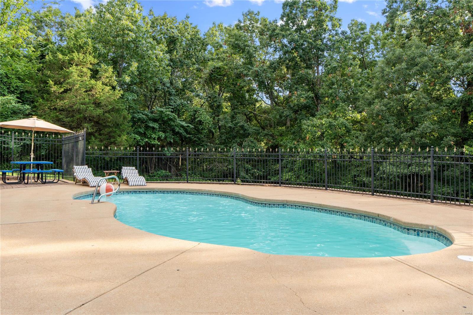 7783 Ashwood Drive