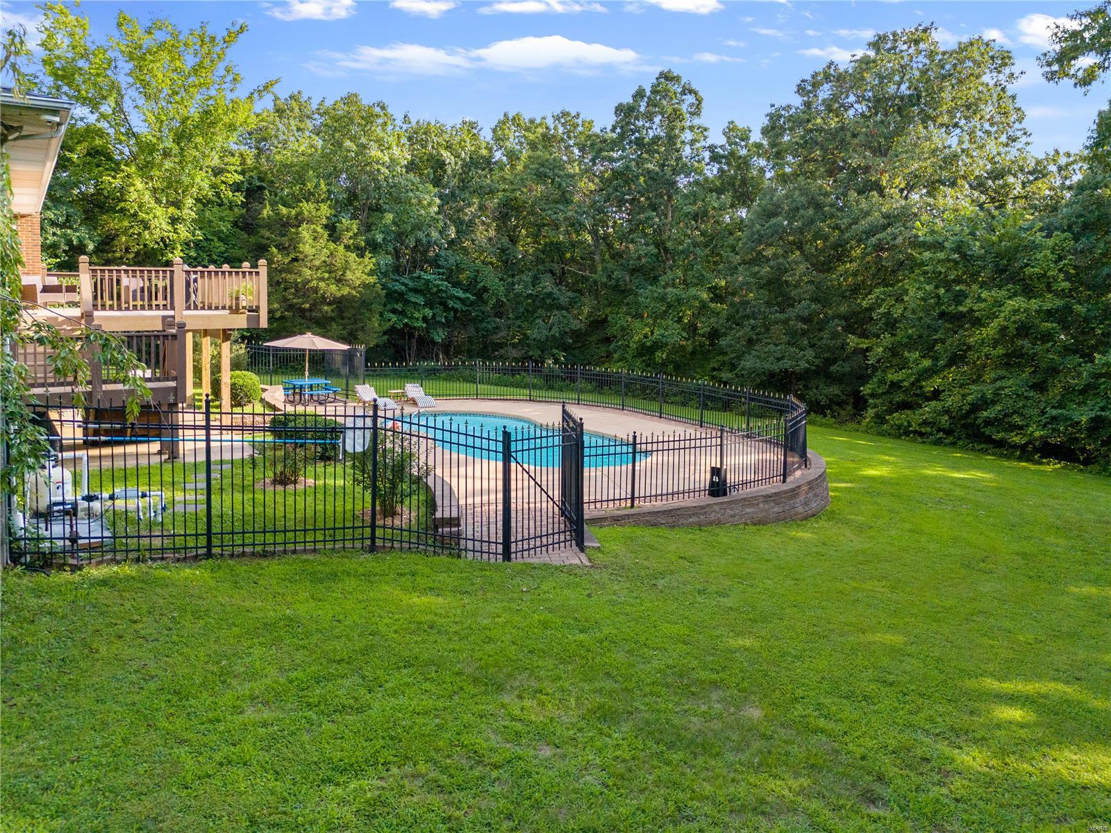 7783 Ashwood Drive