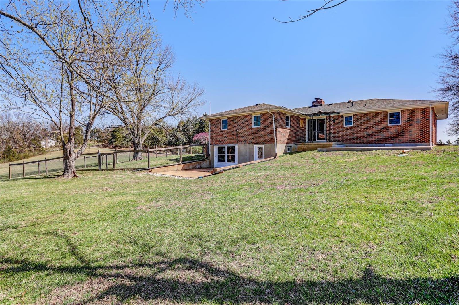 139 Twin Bluffs Lane