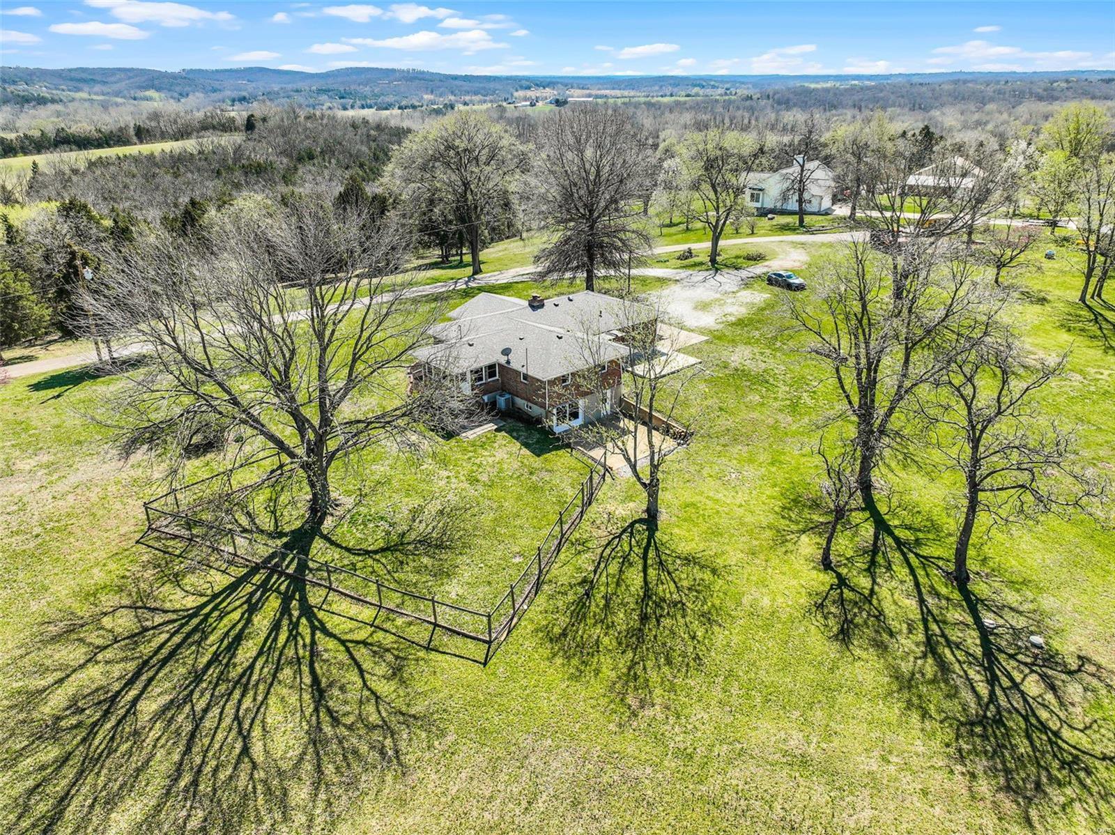 139 Twin Bluffs Lane