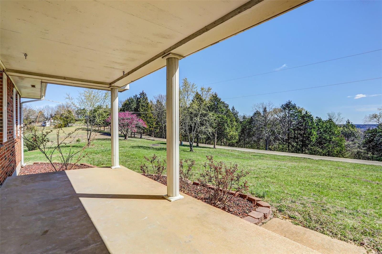 139 Twin Bluffs Lane