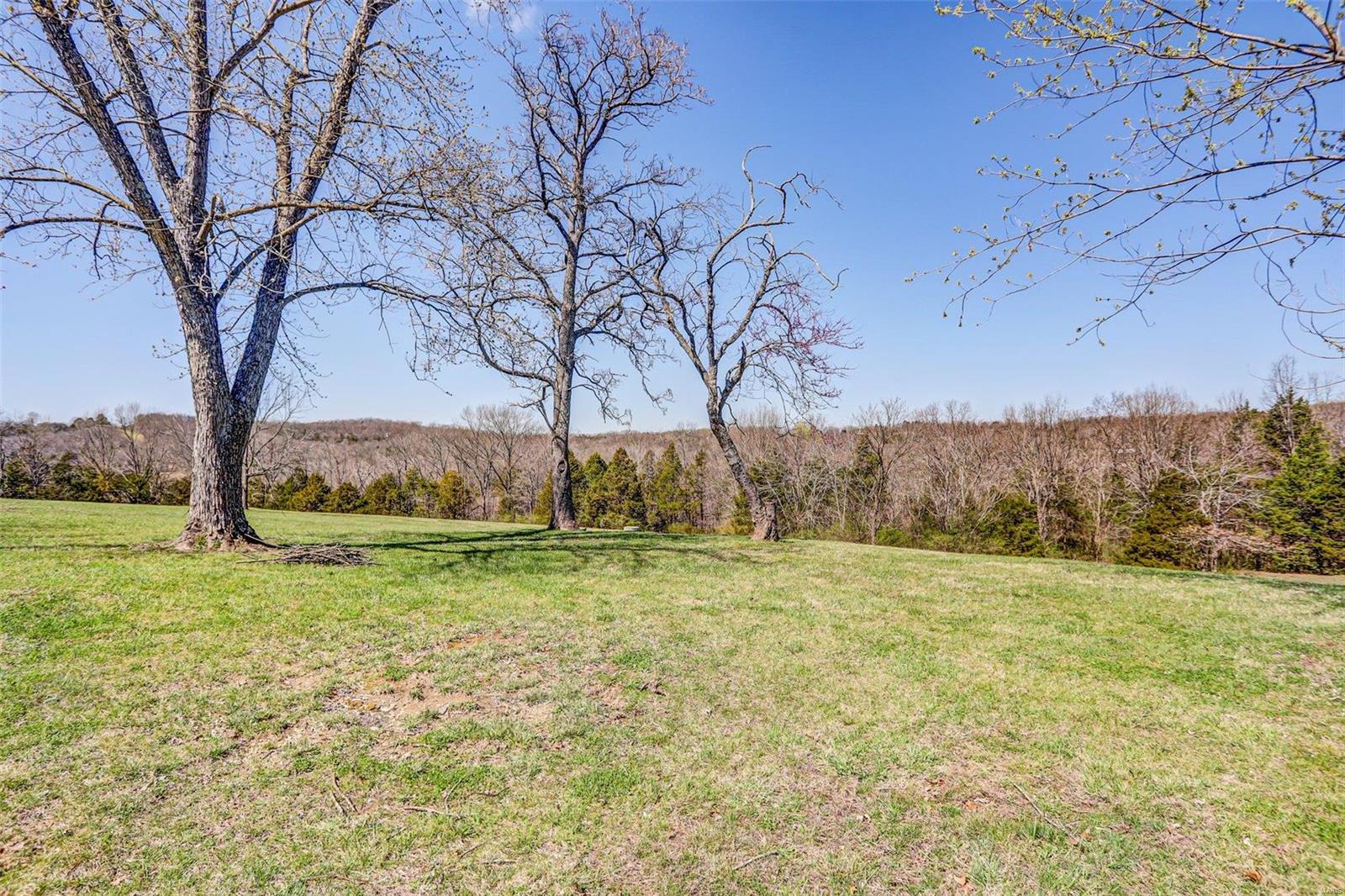 139 Twin Bluffs Lane