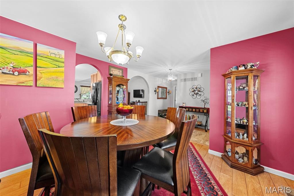 596 Westview Drive