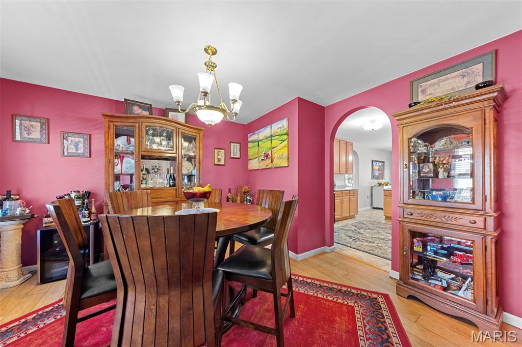 596 Westview Drive