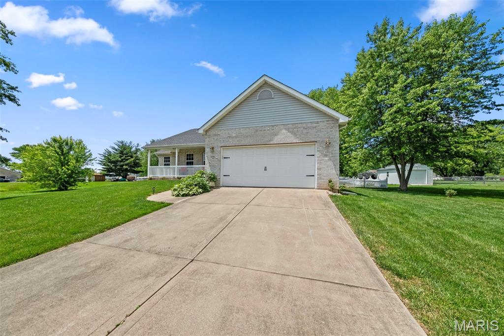 596 Westview Drive
