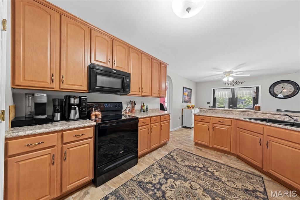 596 Westview Drive