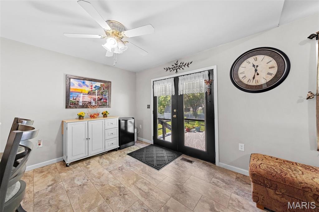 596 Westview Drive