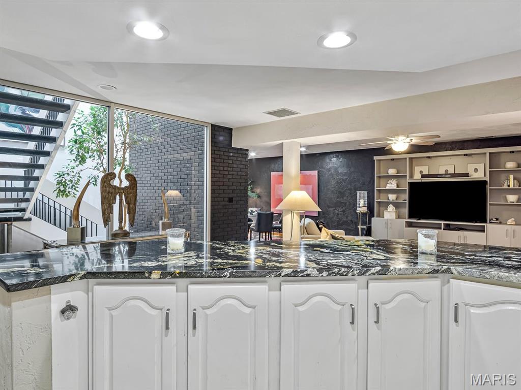201 S Fairway Drive
