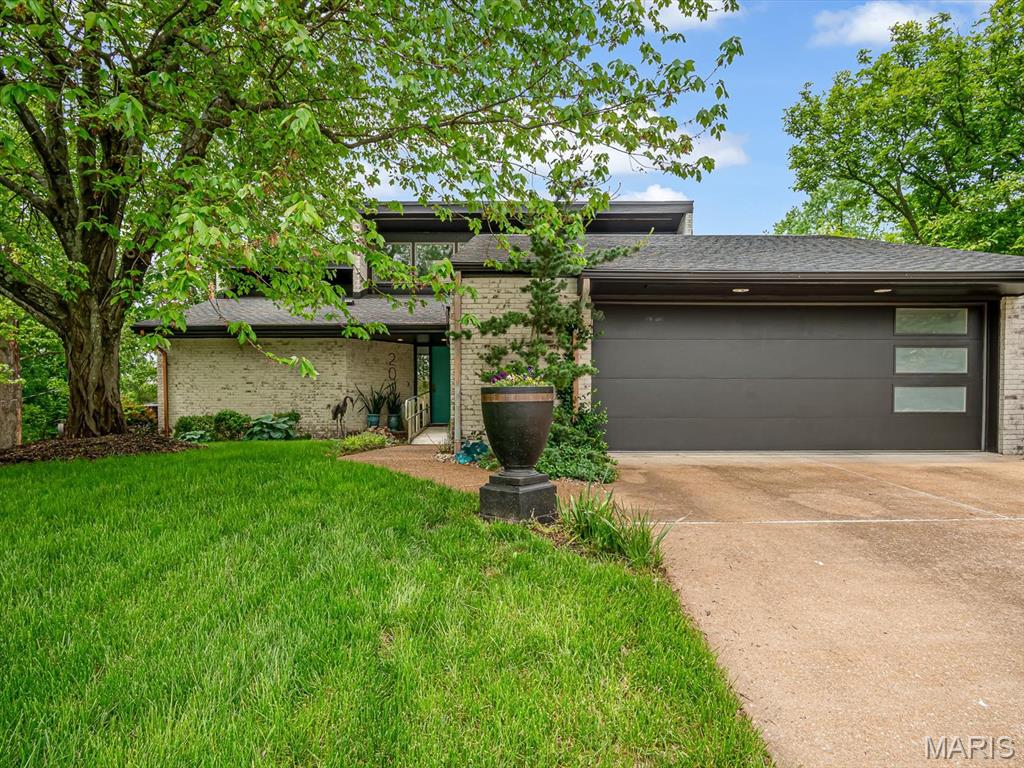201 S Fairway Drive