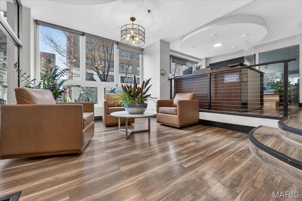 210 N 17th Street Unit: 706