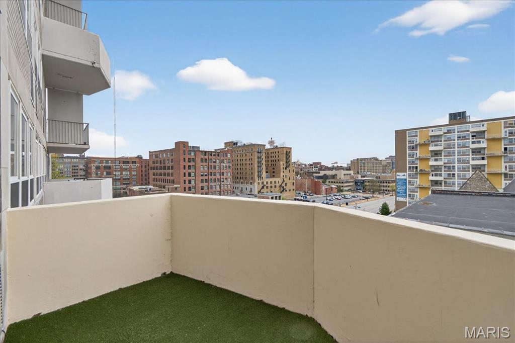 210 N 17th Street Unit: 706
