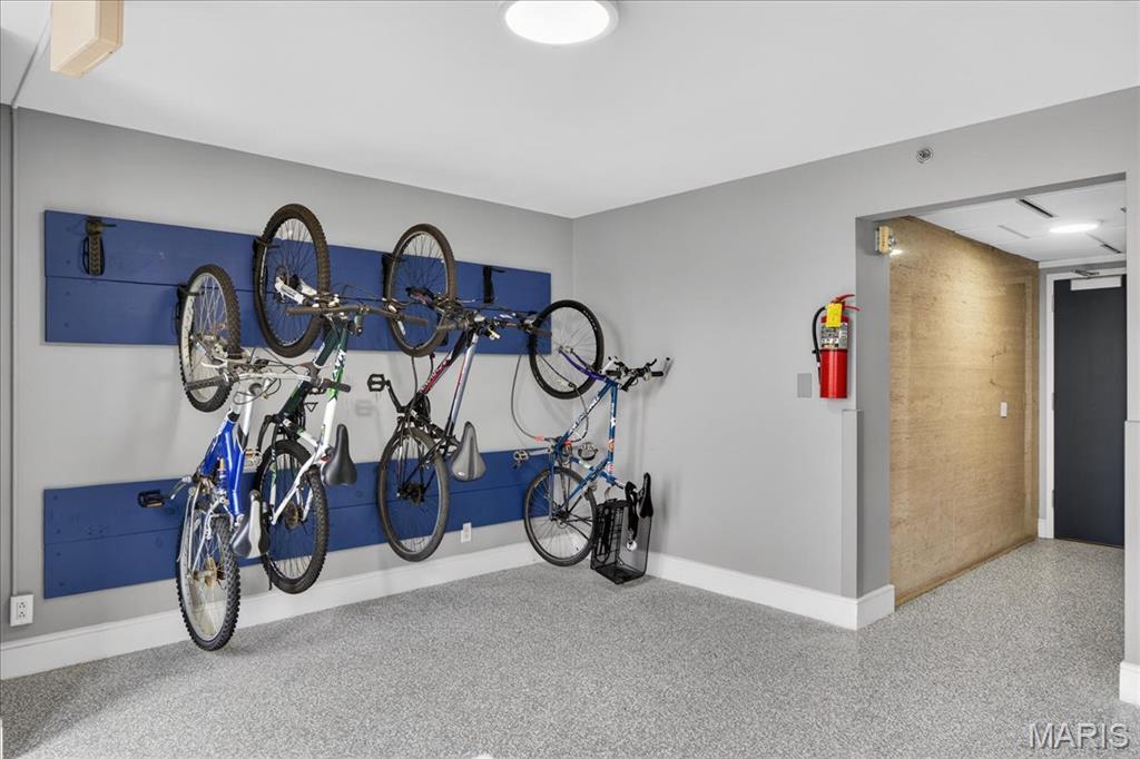 210 N 17th Street Unit: 706