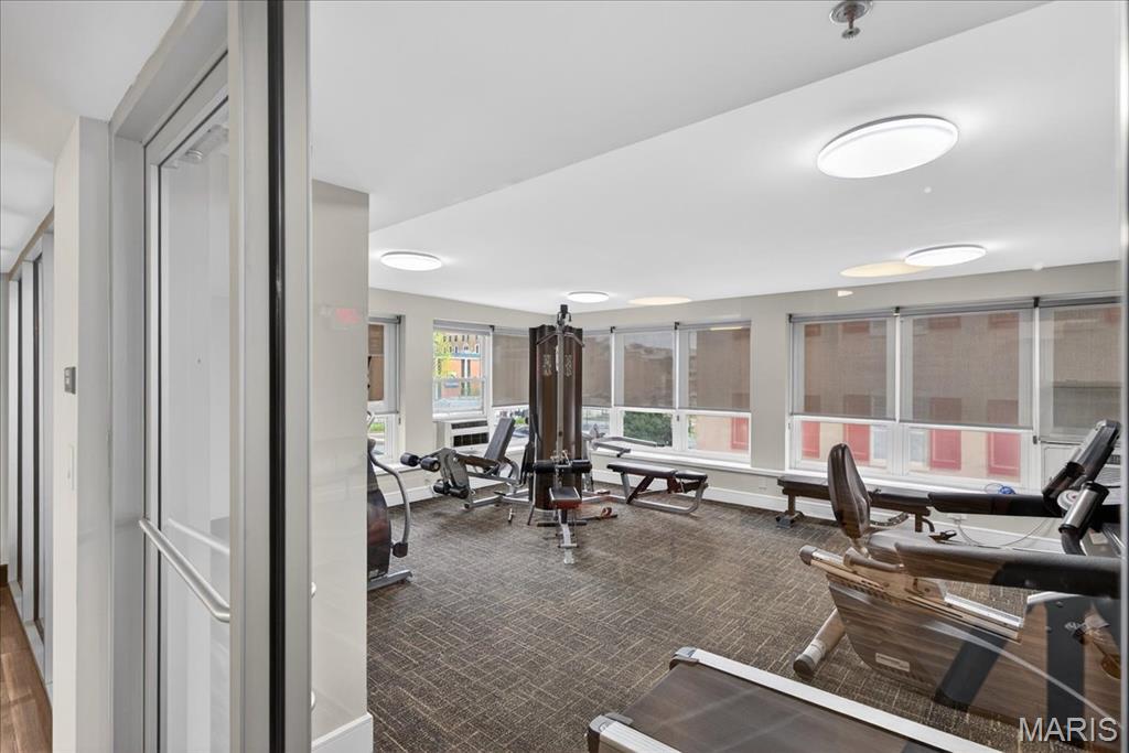210 N 17th Street Unit: 706