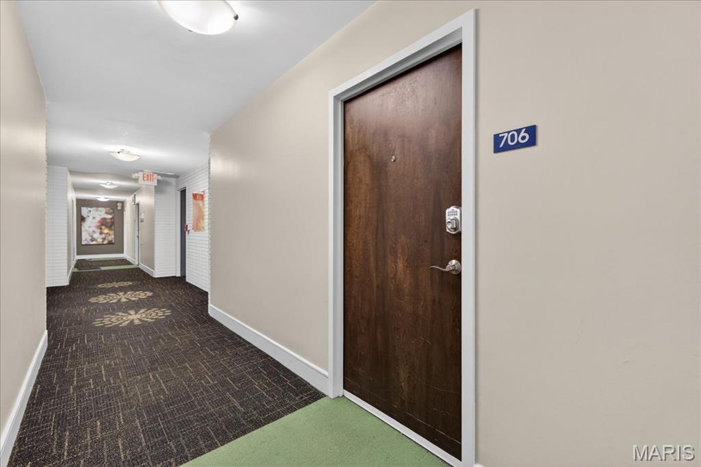 210 N 17th Street Unit: 706