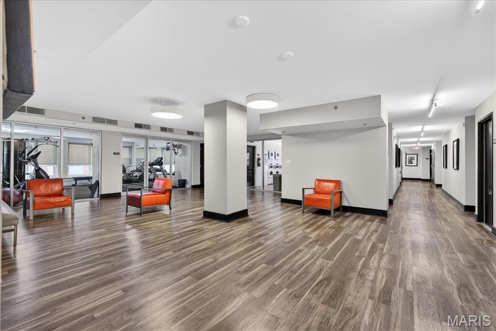210 N 17th Street Unit: 706
