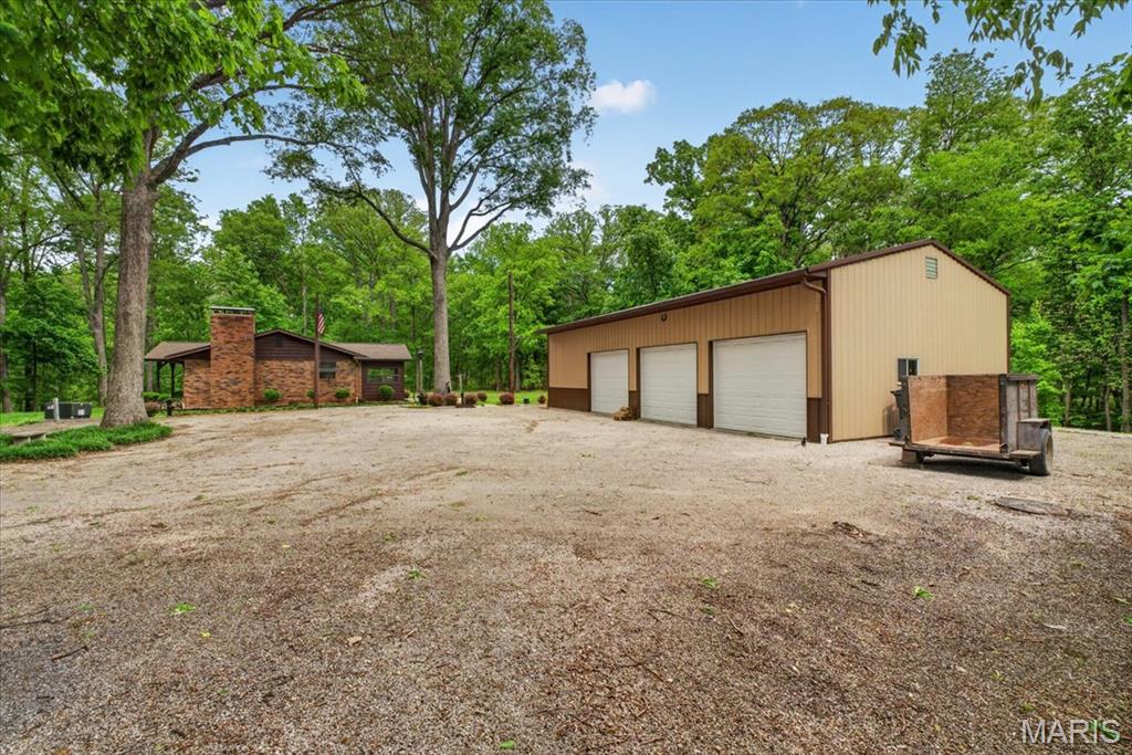 1565 Centerville Road