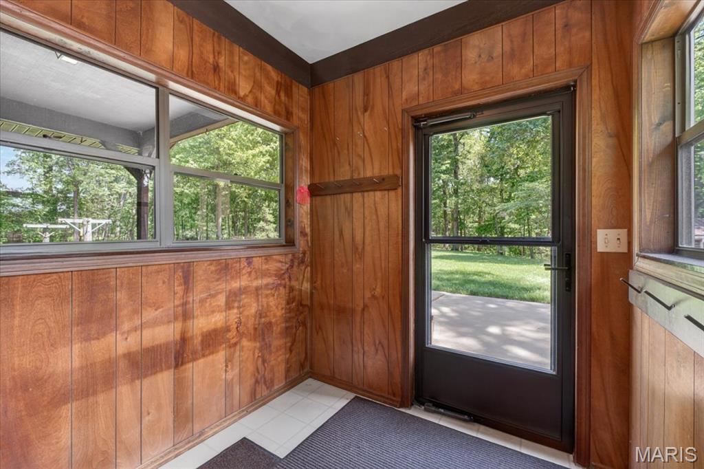 1565 Centerville Road