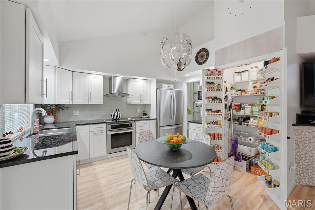 12160 Oakwilde CT Court