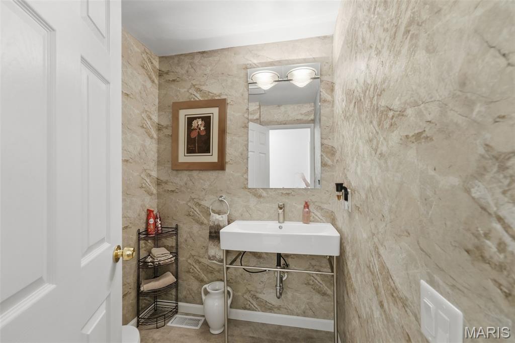 12160 Oakwilde CT Court