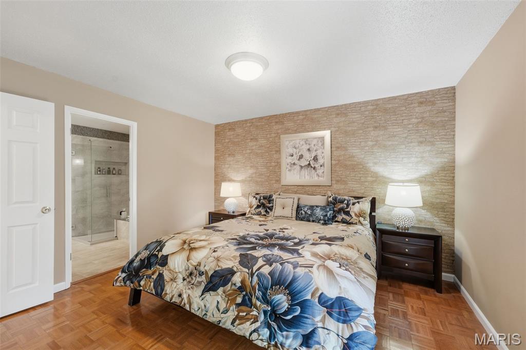 12160 Oakwilde CT Court