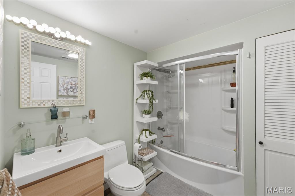 12160 Oakwilde CT Court