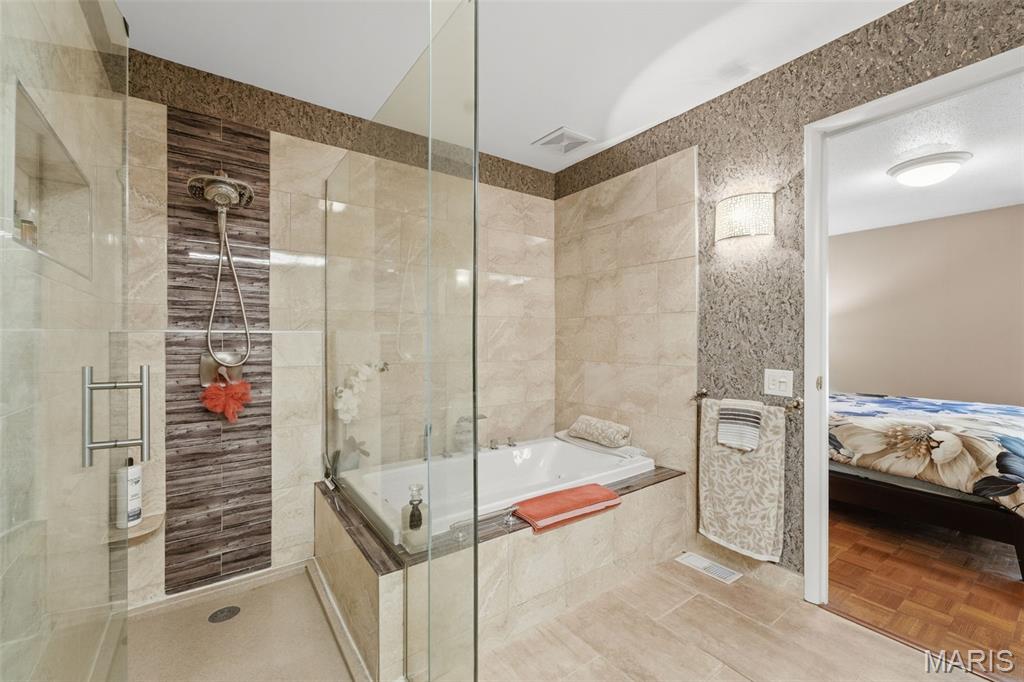 12160 Oakwilde CT Court