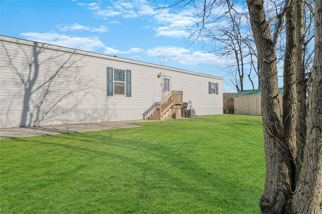 2 Roundtop Dr