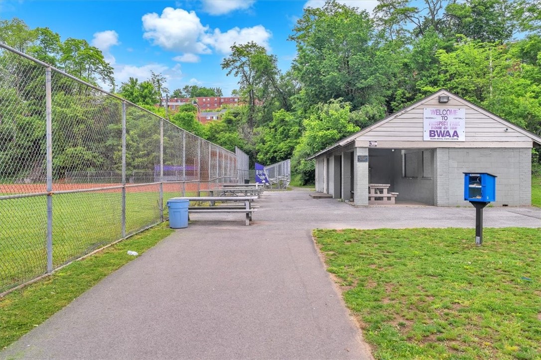 118 Wallace Park Dr