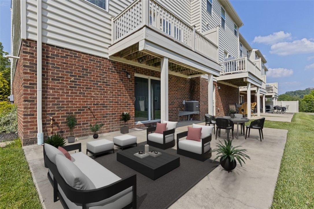 1009 Grey Fox Circle