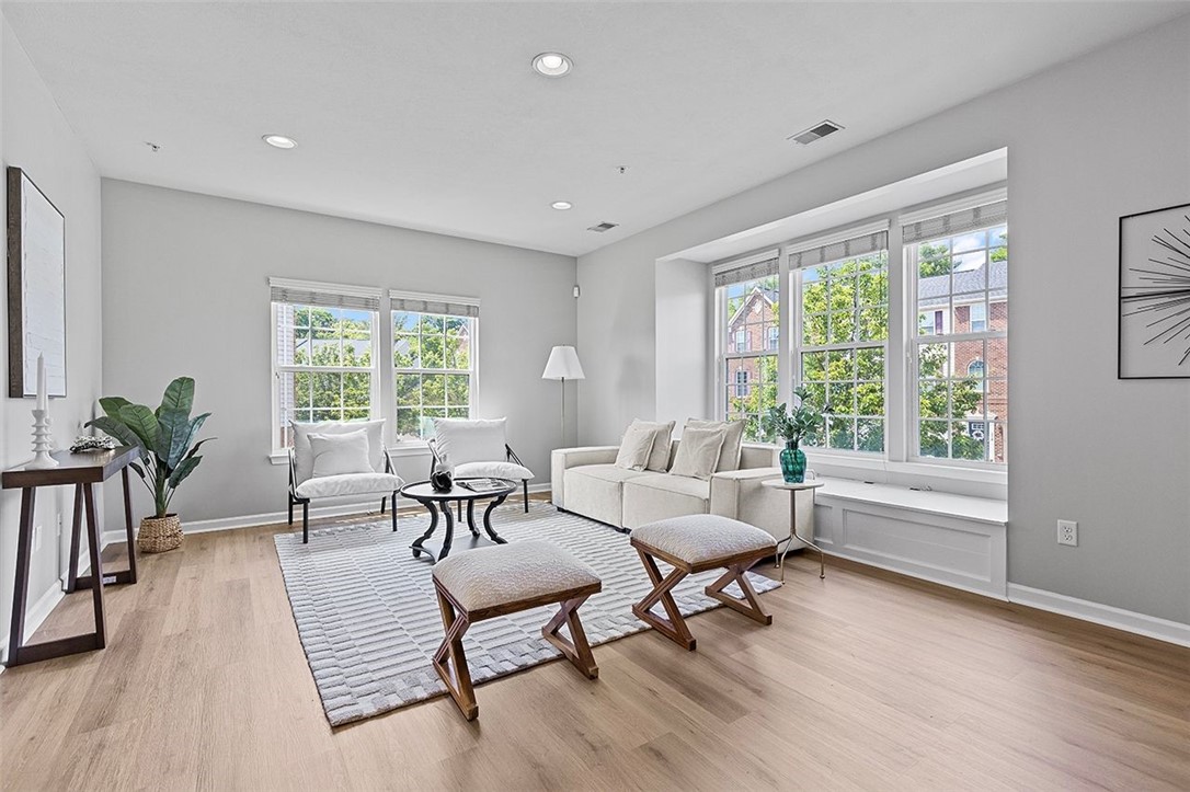 1009 Grey Fox Circle