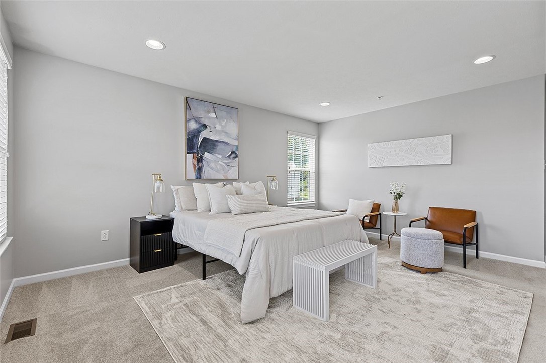 1009 Grey Fox Circle