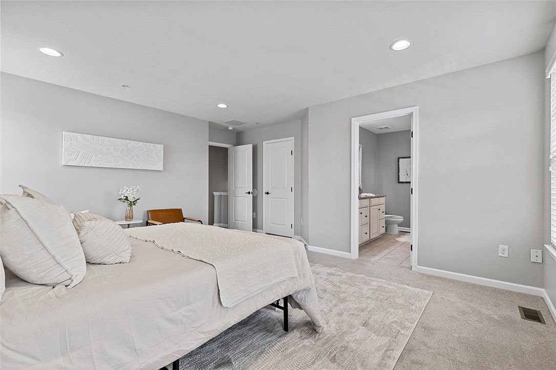 1009 Grey Fox Circle