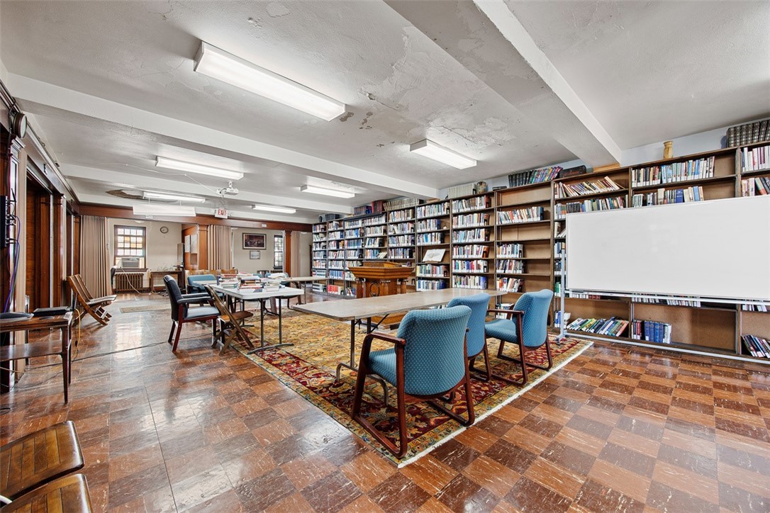 1305 State Ave