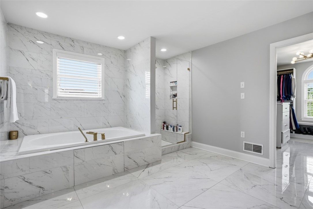 306 Hedgerow Dr
