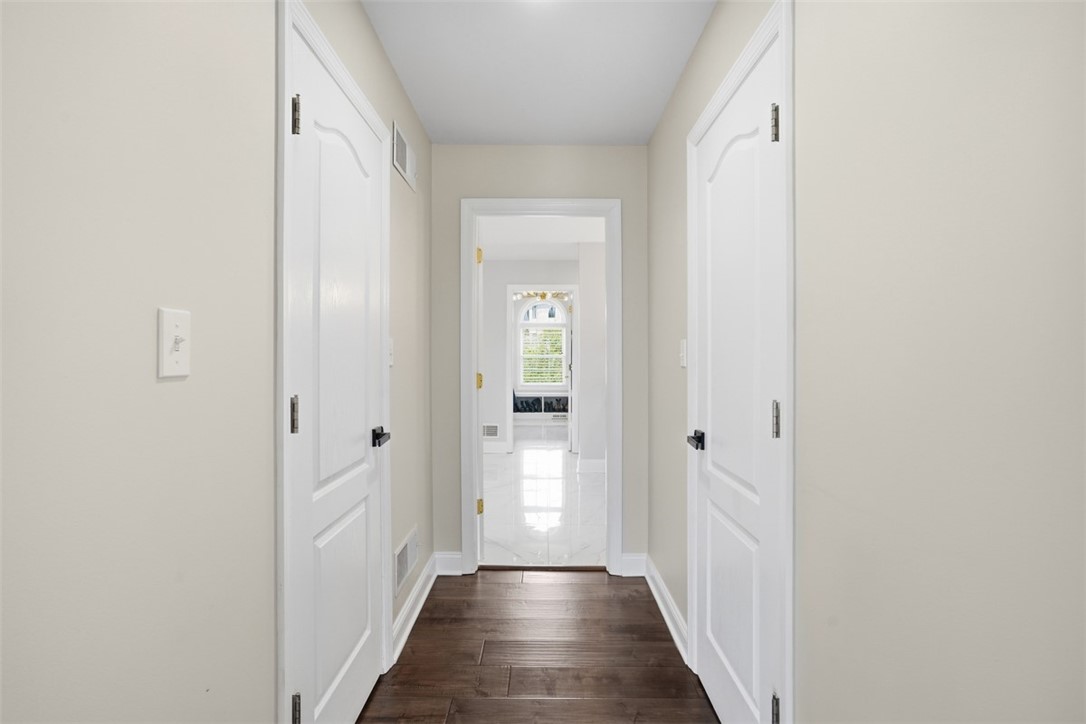 306 Hedgerow Dr