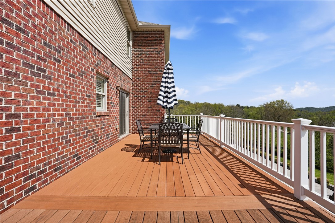 306 Hedgerow Dr